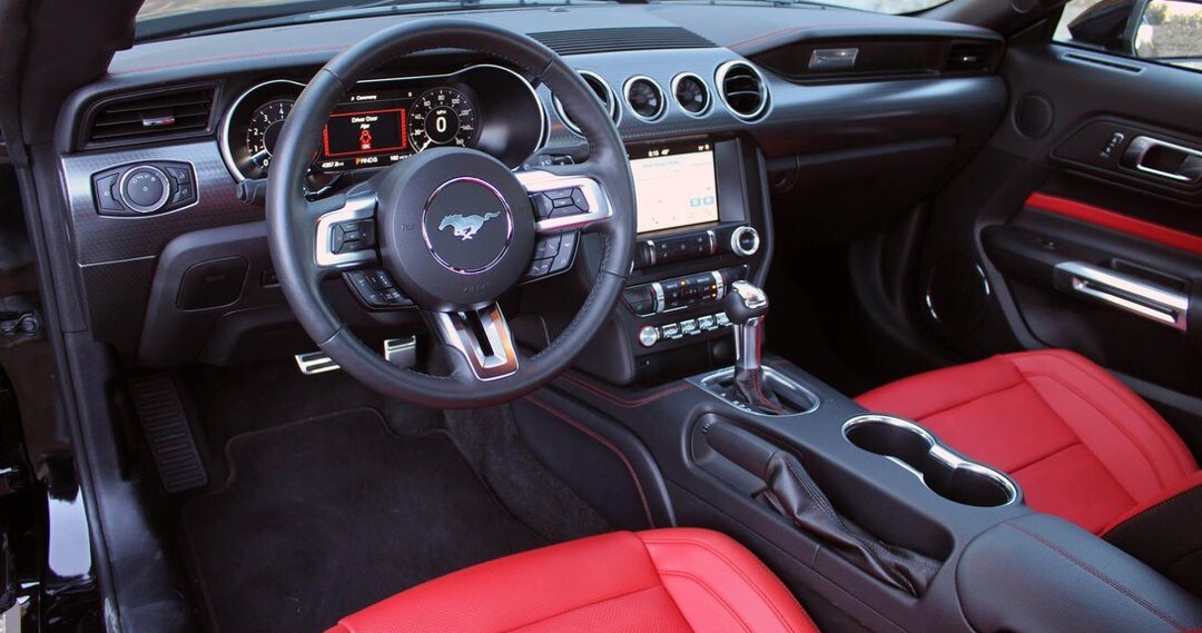 C9.jpg Mustang interior