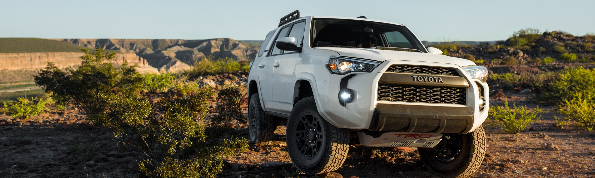 2019-Toyota-4Runner-TRDPro-SUV-L02New.jpg