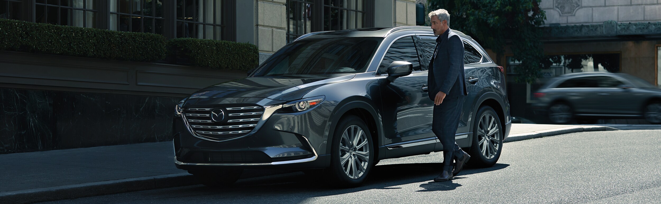 2022-Mazda-CX9-Signature-SUV-L05.png