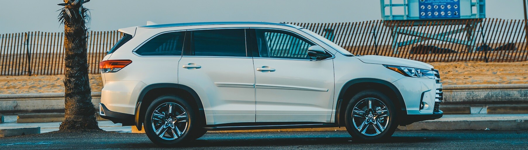 2022 Toyota Highlander.jpg