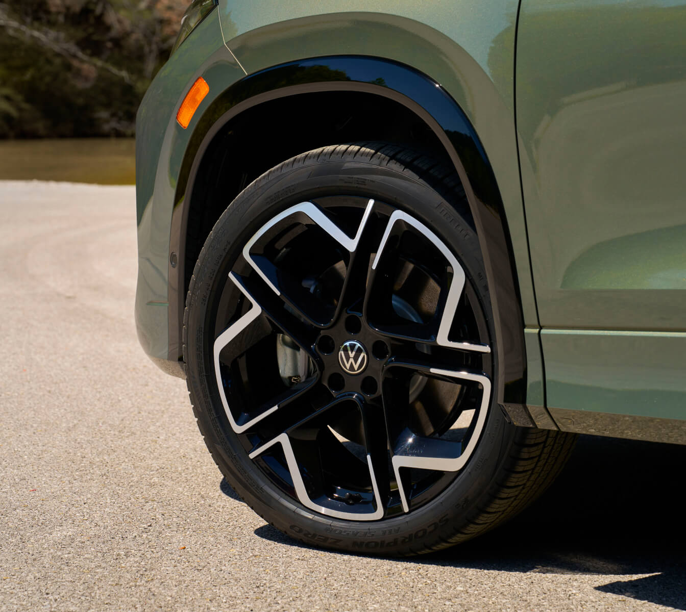 Wheel well and tire view of an AWD Volkswagen SUV