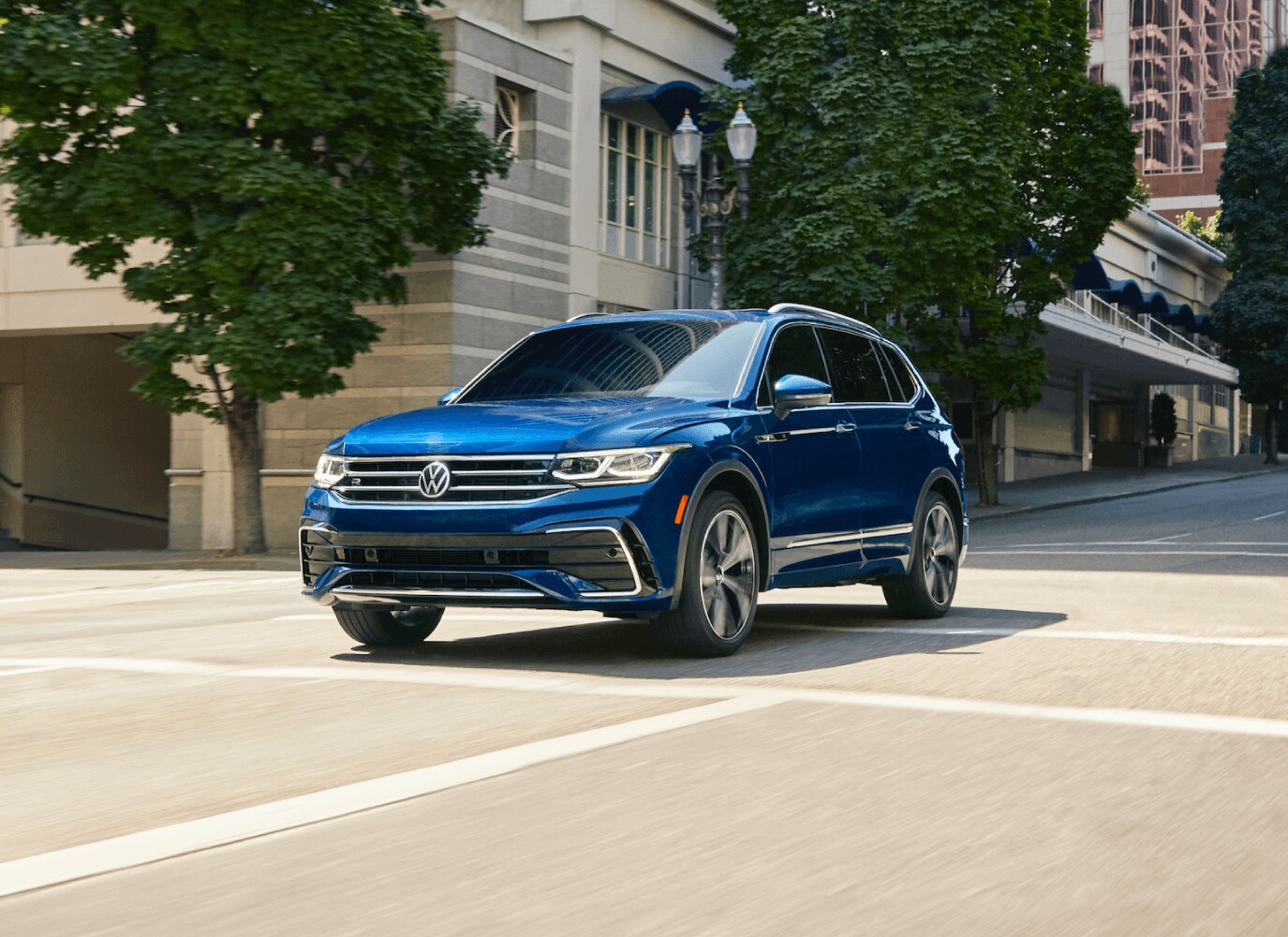 VW Tiguan vs. Jeep Grand Cherokee Performance