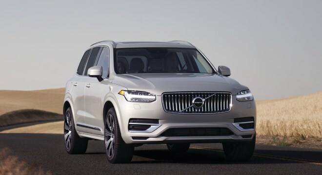 22_Volvo_XC90_Lifestyle 2.png 2022 Volvo XC90