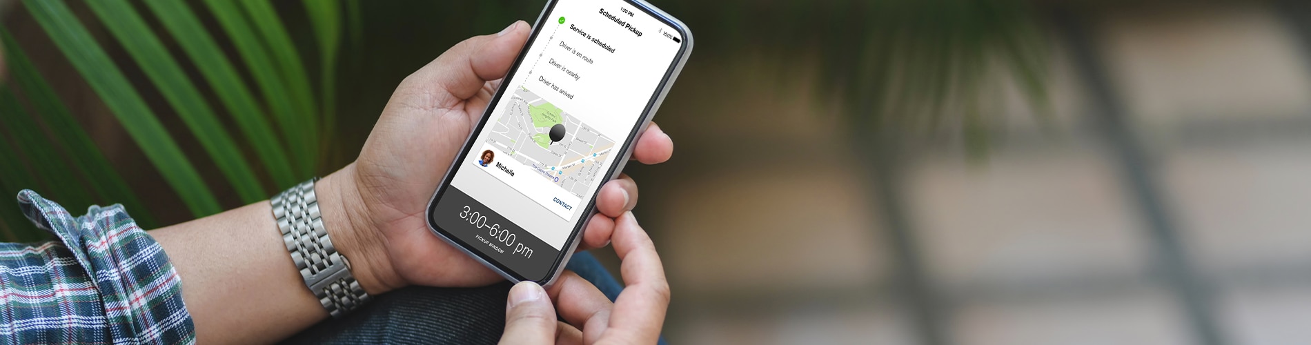 A man using the Gunther Volvo Valet app on his smart phone. A man using the Gunther Volvo Valet app on his smart phone.