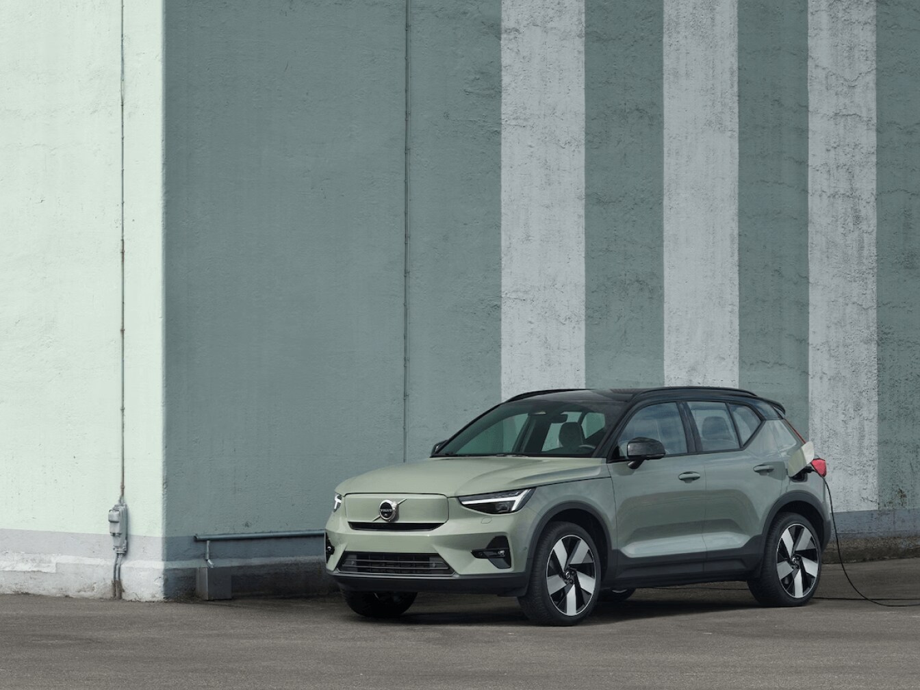 Volvo XC40 Recharge Exterior