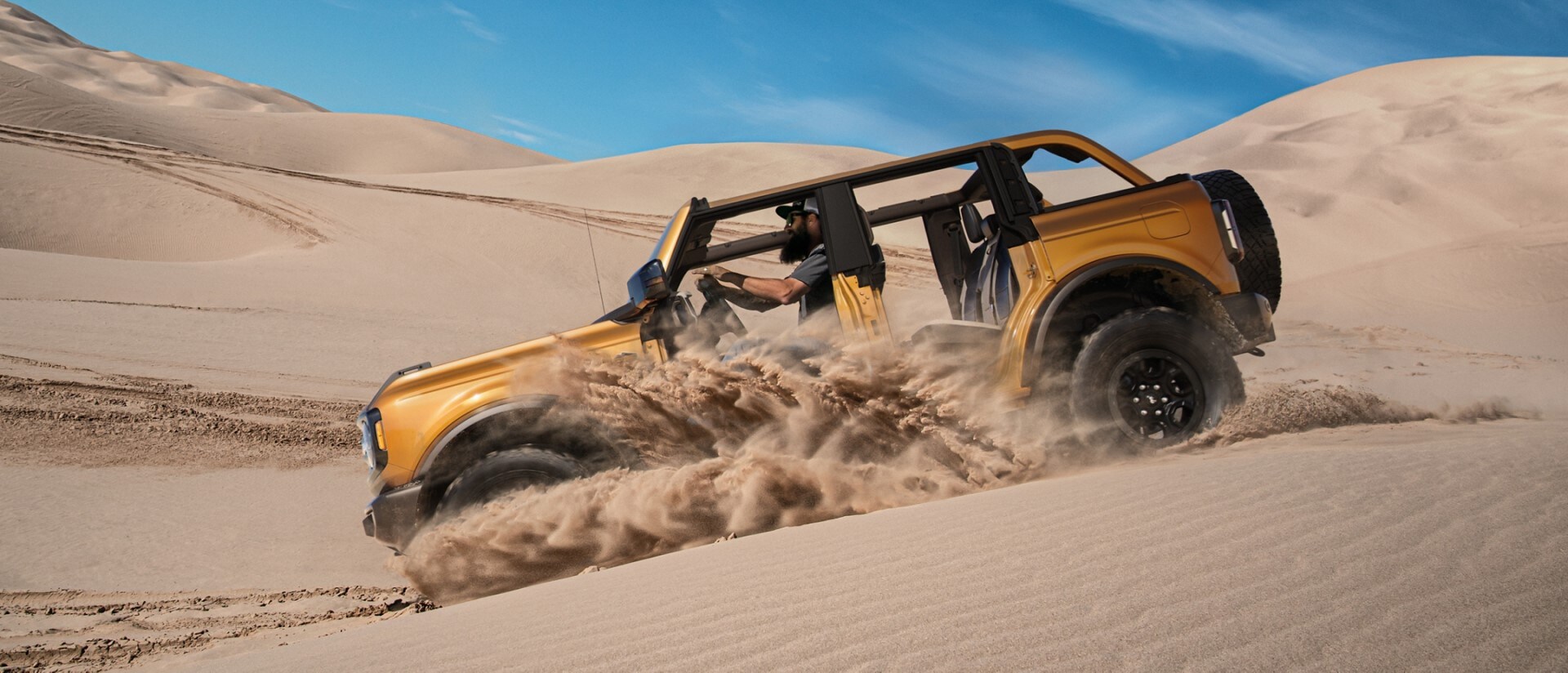 Ford_Bronco_Sand_Driving.jpg