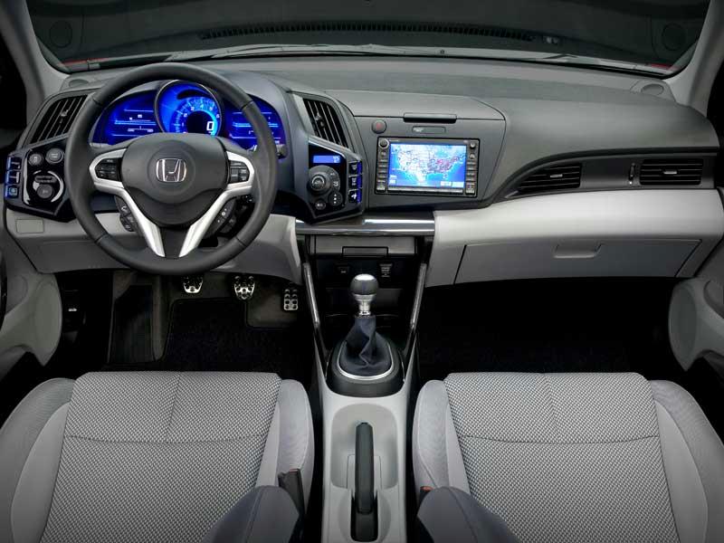 2011_cr-z_01_interior_1886