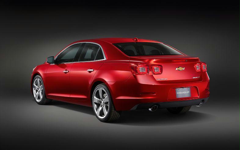 2013-chevrolet-malibu-LTZ-rear-three-quarter