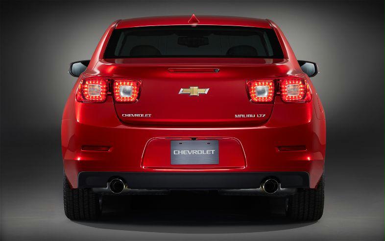 2013-chevrolet-malibu-LTZ-rear