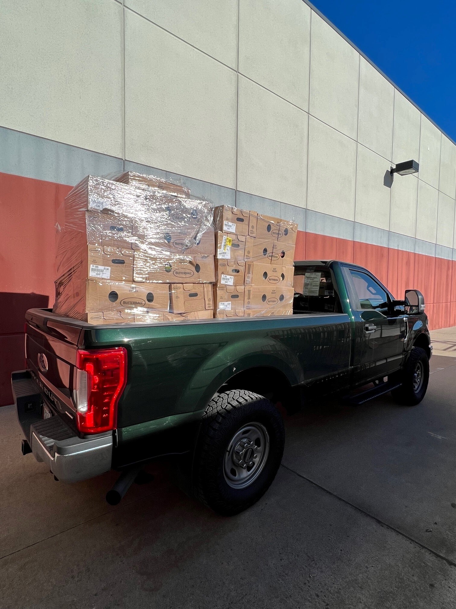 delivering turkeys.jpg