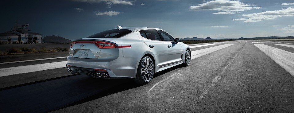 2018-KIA-Stinger-Premium-Sedan-L01.jpg