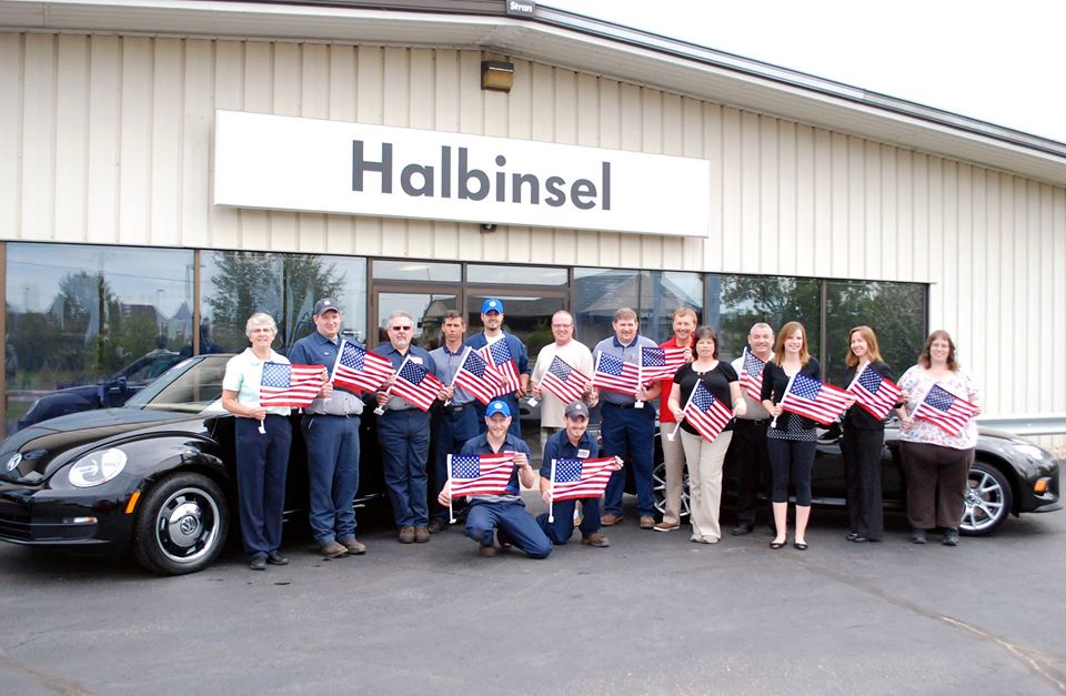 Halbinsel dealership- Maxda.jpg