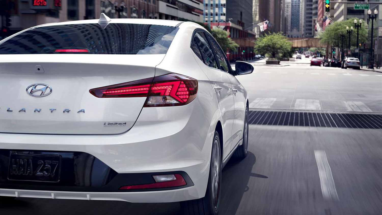 2020-elantra_2.jpg