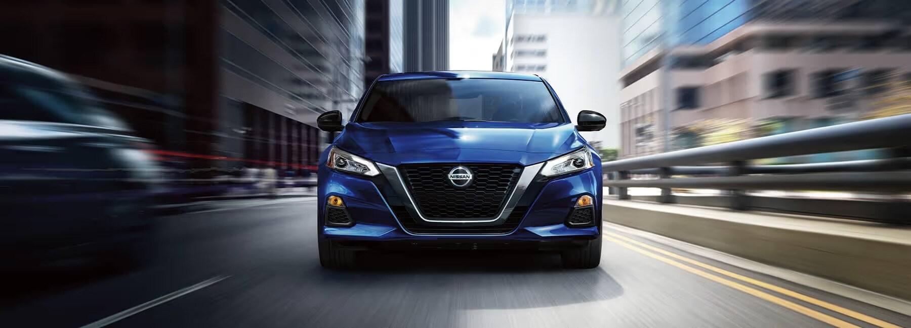 Front view of blue 2022 nissan altima