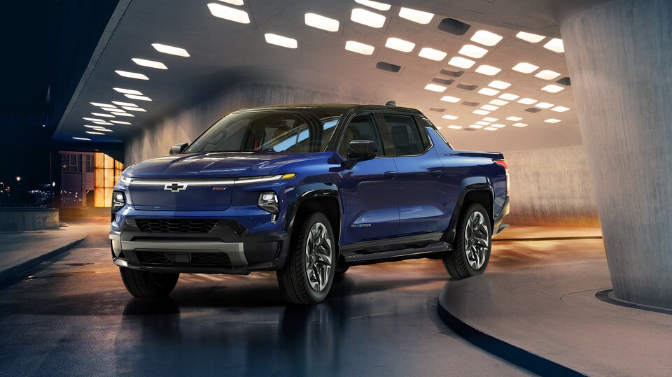 2024-Chevrolet-SilveradoEV-Prototype-Truck-L01.jpeg