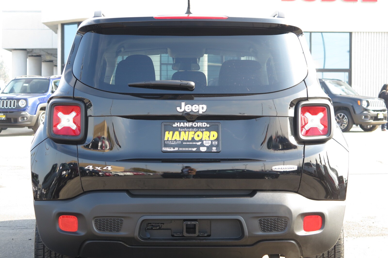 New 2017 Jeep Renegade Latitude 4x4 Suv In Hanford Ca