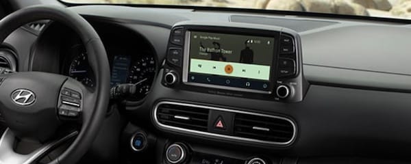 2020 Hyundai Kona Apple CarPlay and Android Auto connectivity