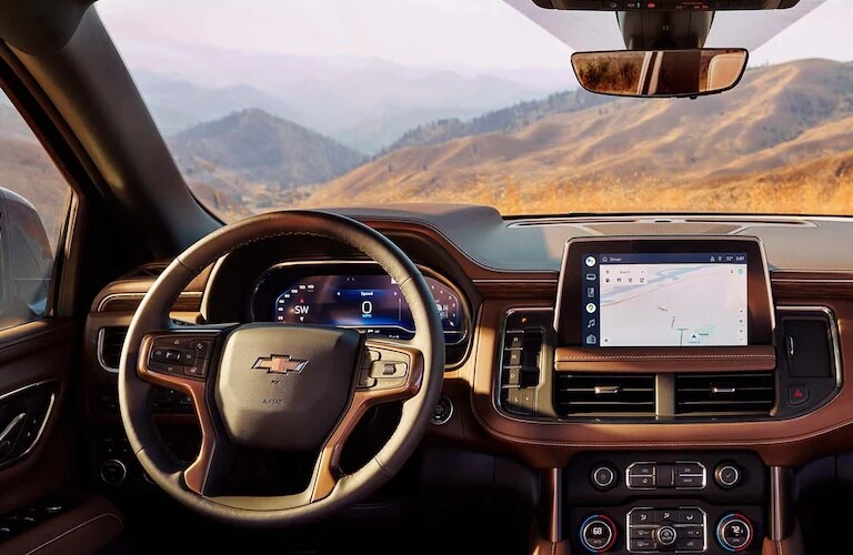 2022 Chevy Suburban interior dashboard and steering wheel 2022 Chevy Suburban interior dashboard and steering wheel