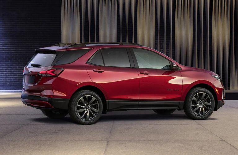 2023 Chevy Equinox Rear Exterior 768x500_oem.jpg