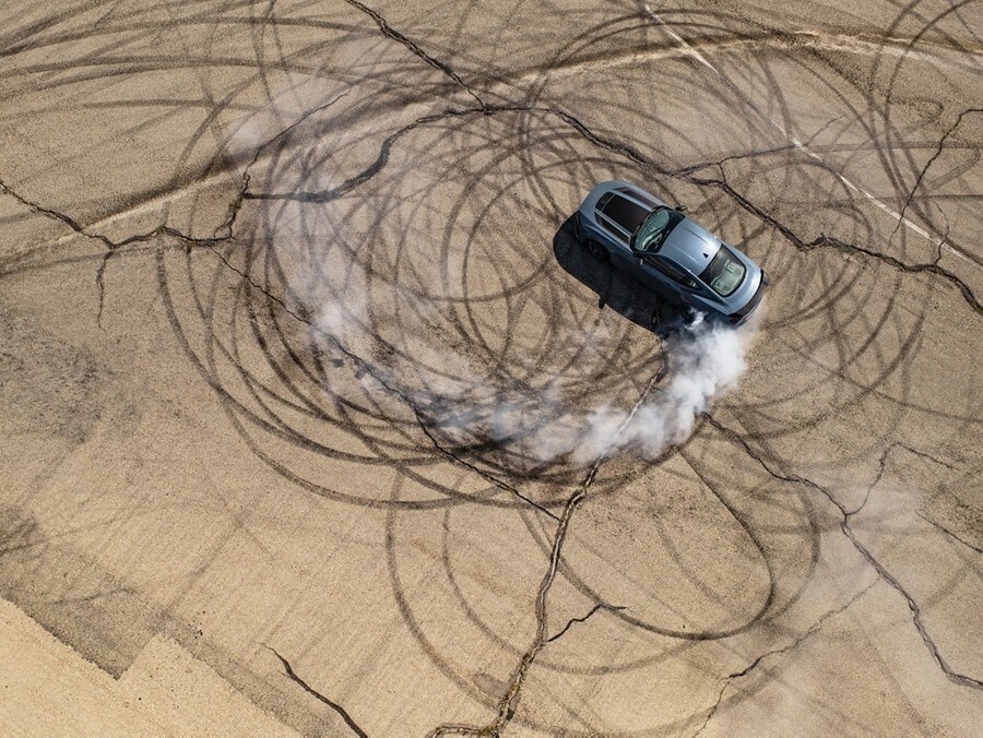 Ford Mustang Driving In Circles