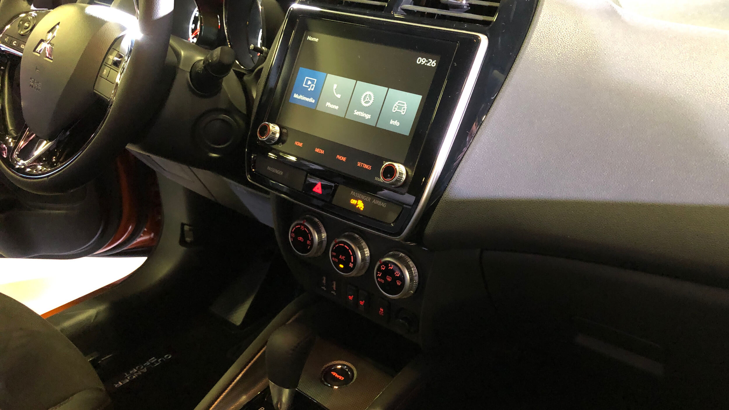 2020-mitsubishi-outlander-sport-1.jpg