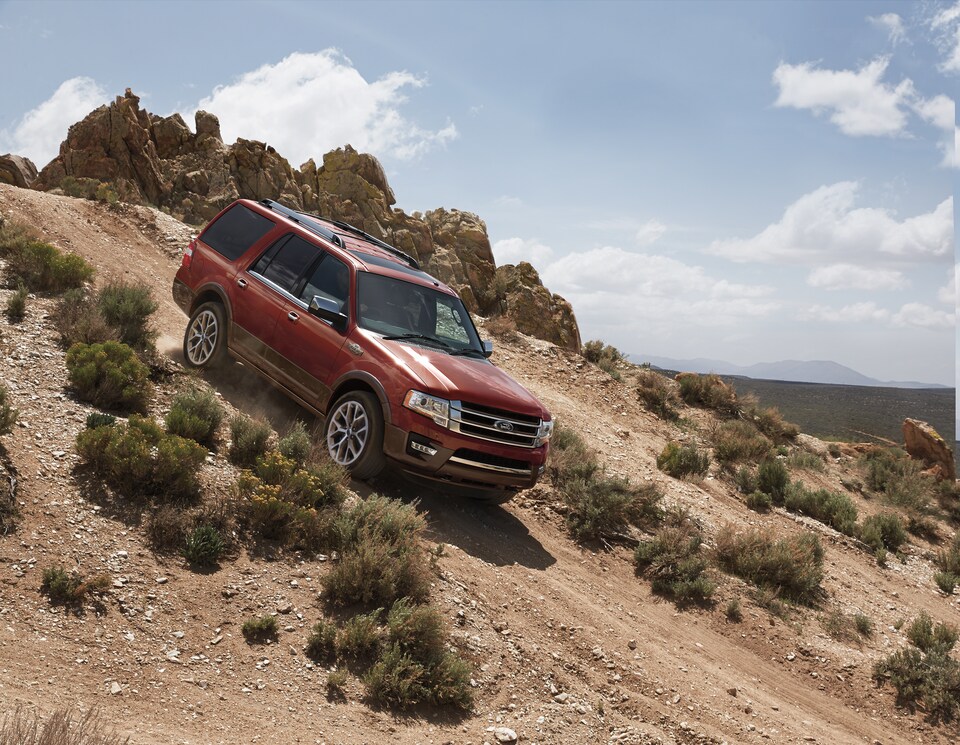 2016-Ford-Expedition-King-Ranch-Crossover-L02 (2).png