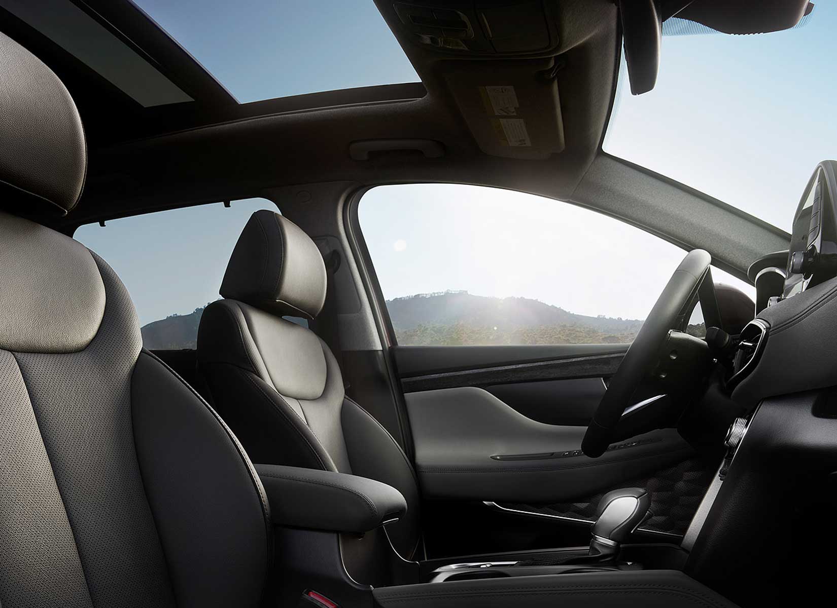 2020 Hyundai Santa Fe Interior Features near Orlando, FL