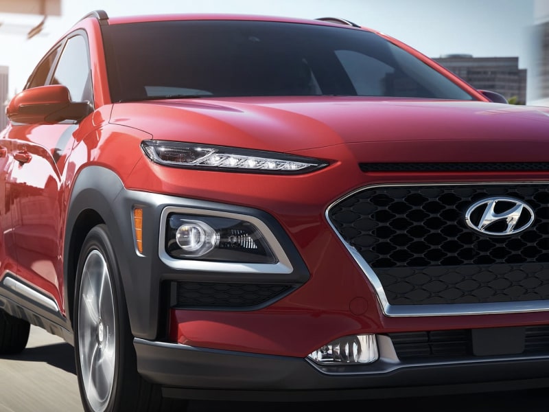 Buy a courtesy loaner vehicle from Headquarter Hyundai in Orlando, FL