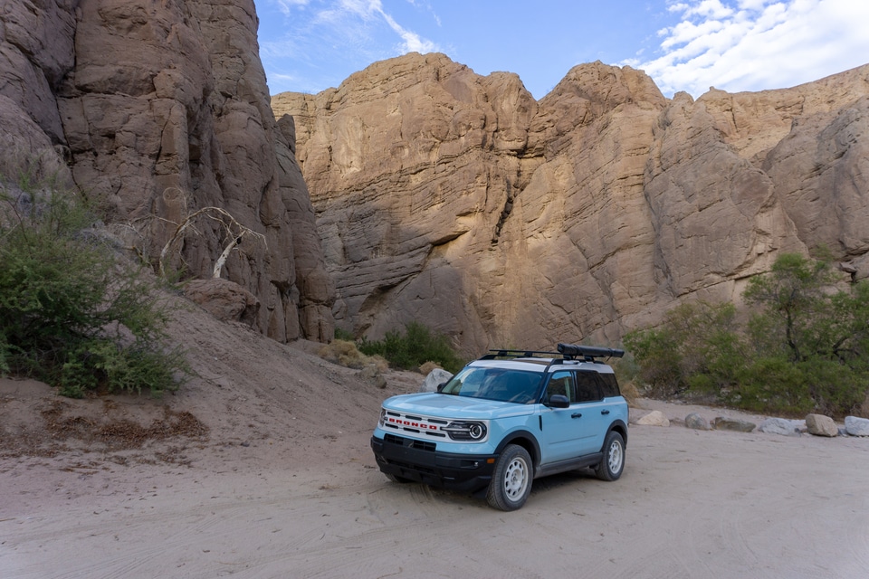 2024-Ford-BroncoSport-Heritage-4Door-SUV-L02.jpeg