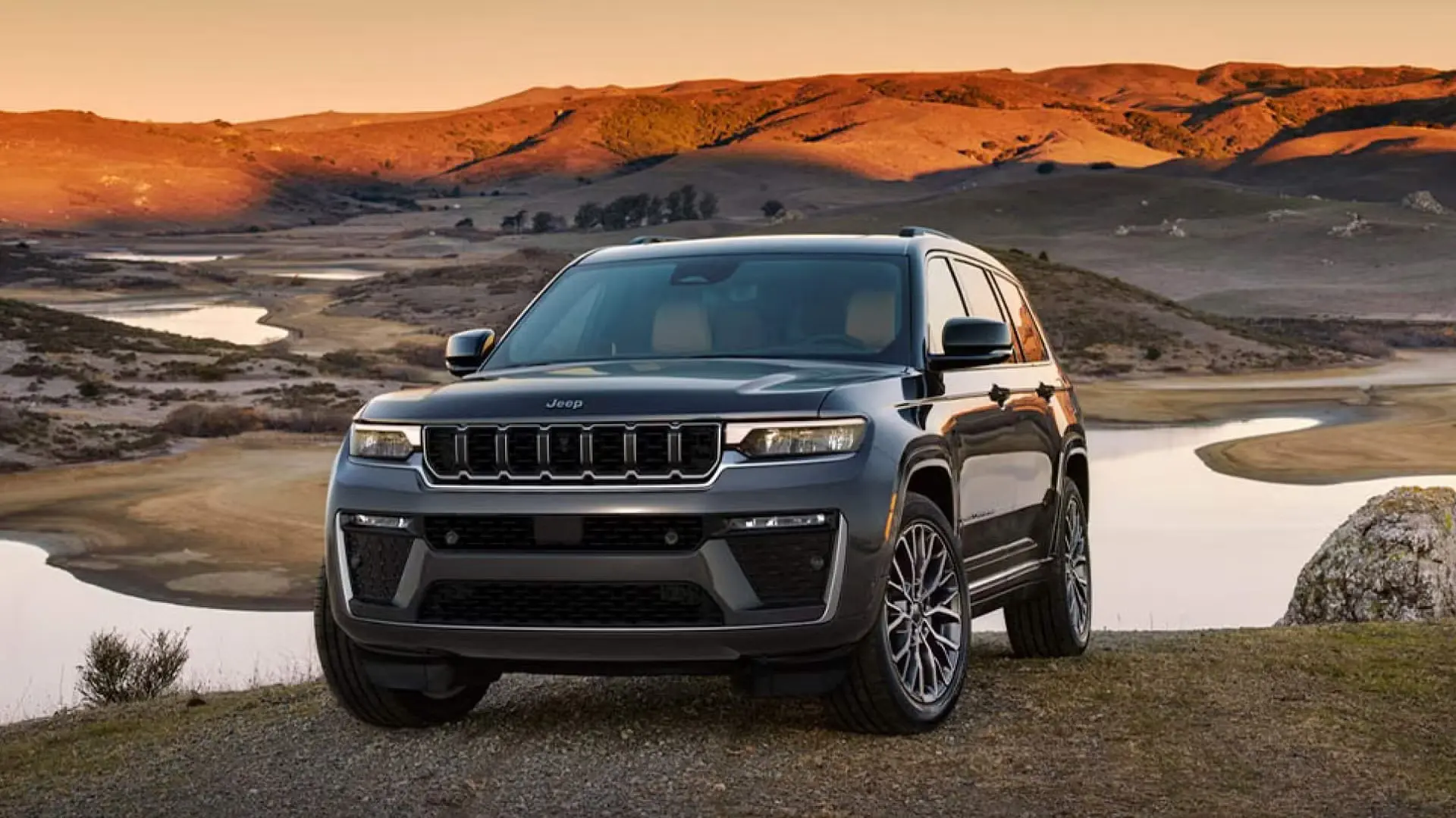 2026 Jeep Grand Cherokee Exterior