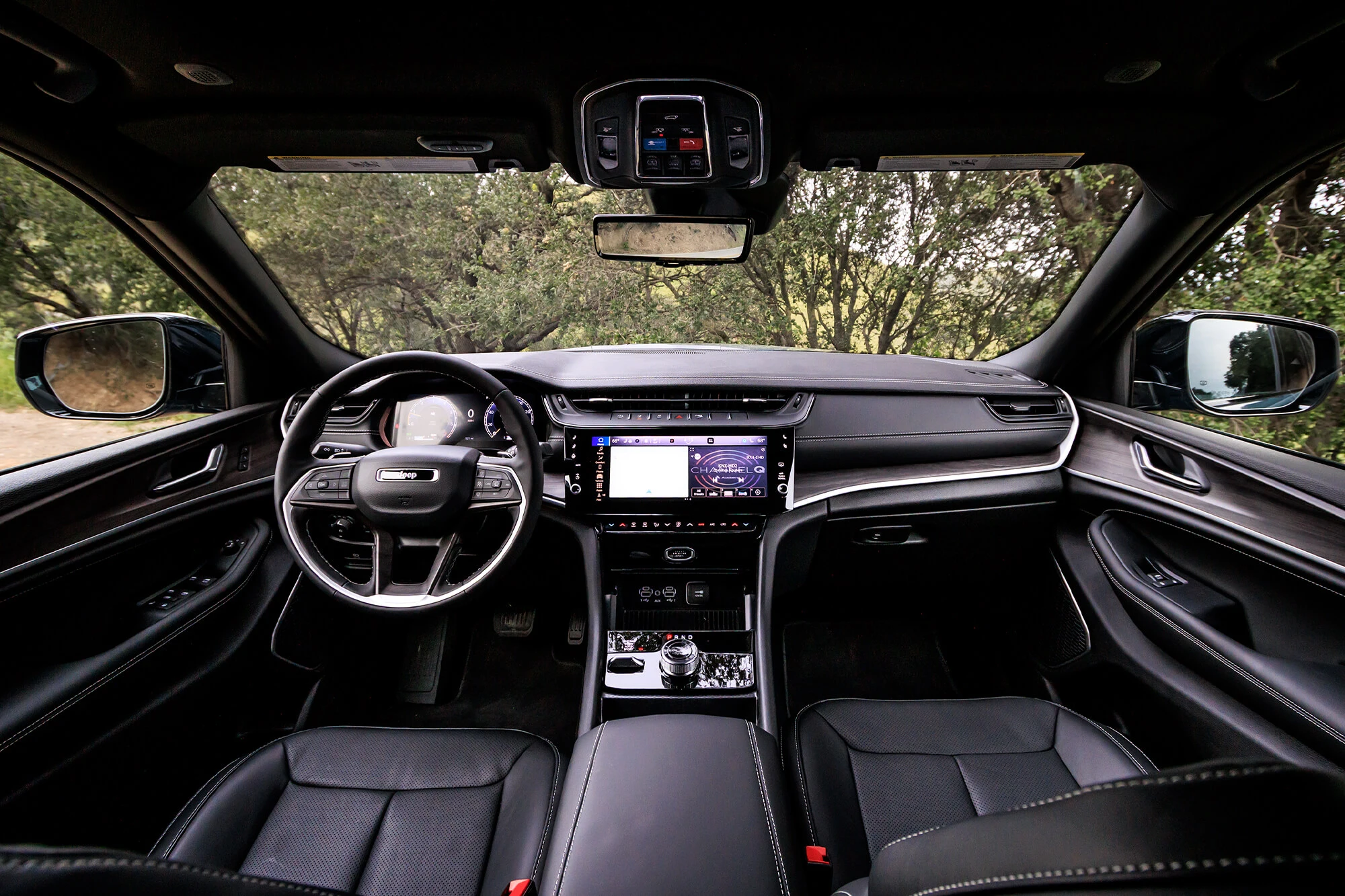 2026 Jeep Grand Cherokee Interior