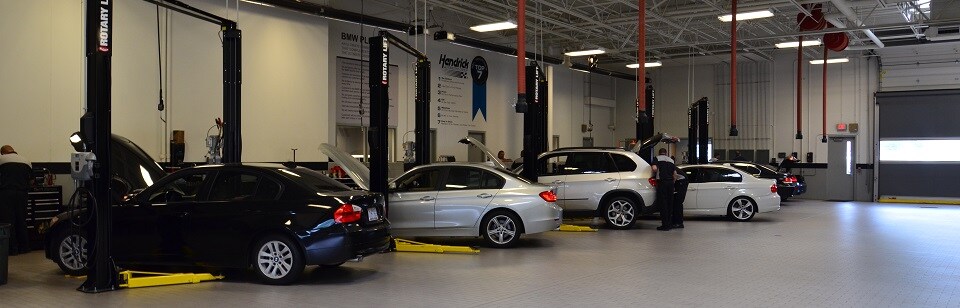 Hendrick BMW Northlake Service Bays Hendrick BMW Northlake Service Bays