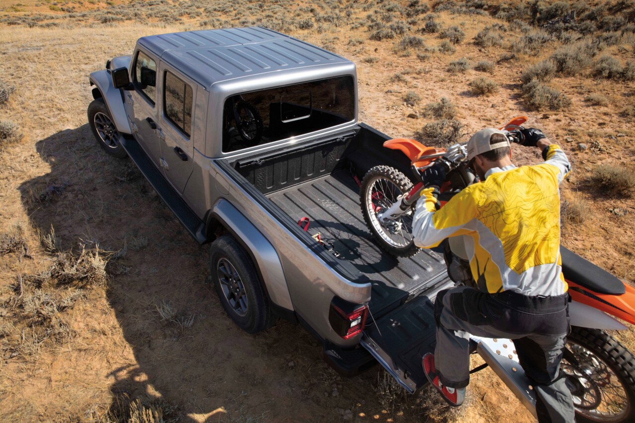 2025 Jeep Gladiator Rear