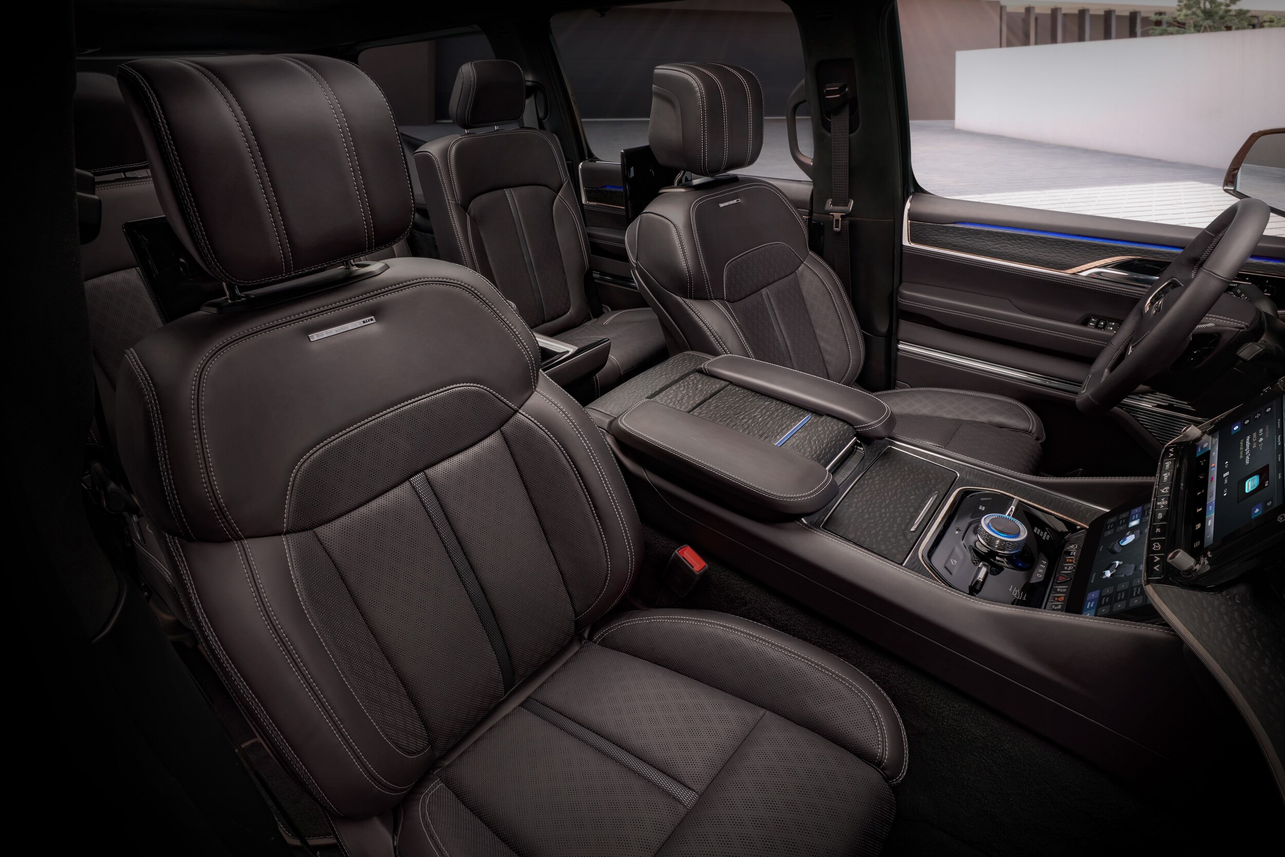 2025 Jeep Grand Wagoneer Interior