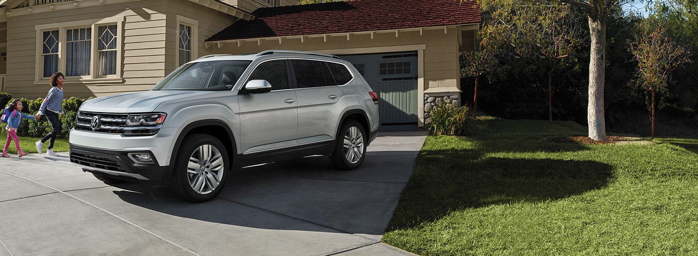 2018-Atlas-SUV_01.jpg