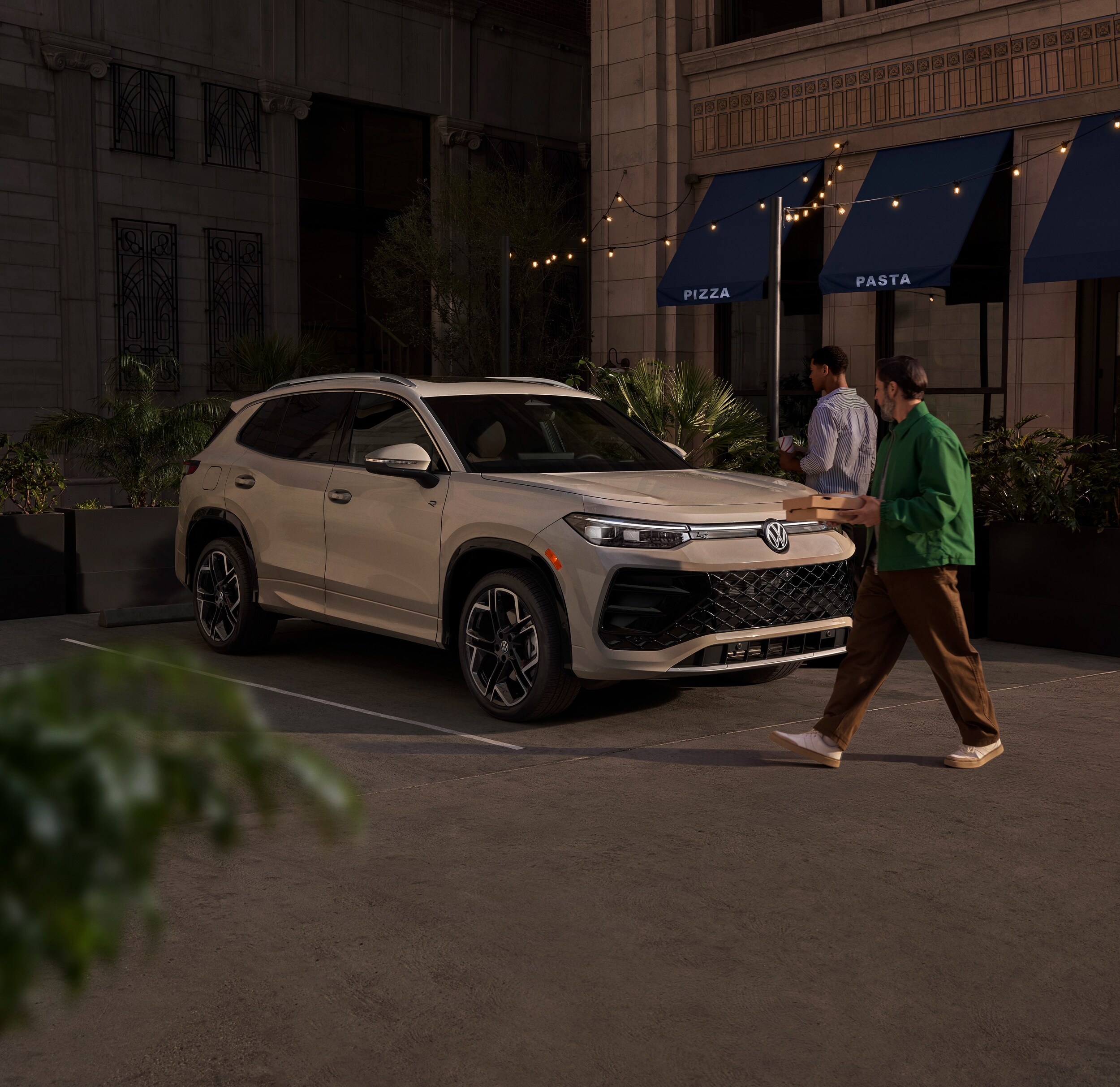 VW TIguan 1 2025 Volkswagen Tiguan