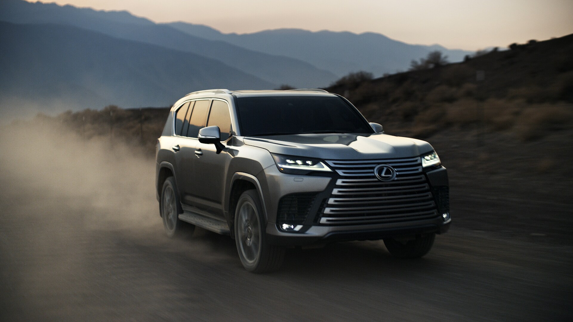 2022 LX Ext.jpg