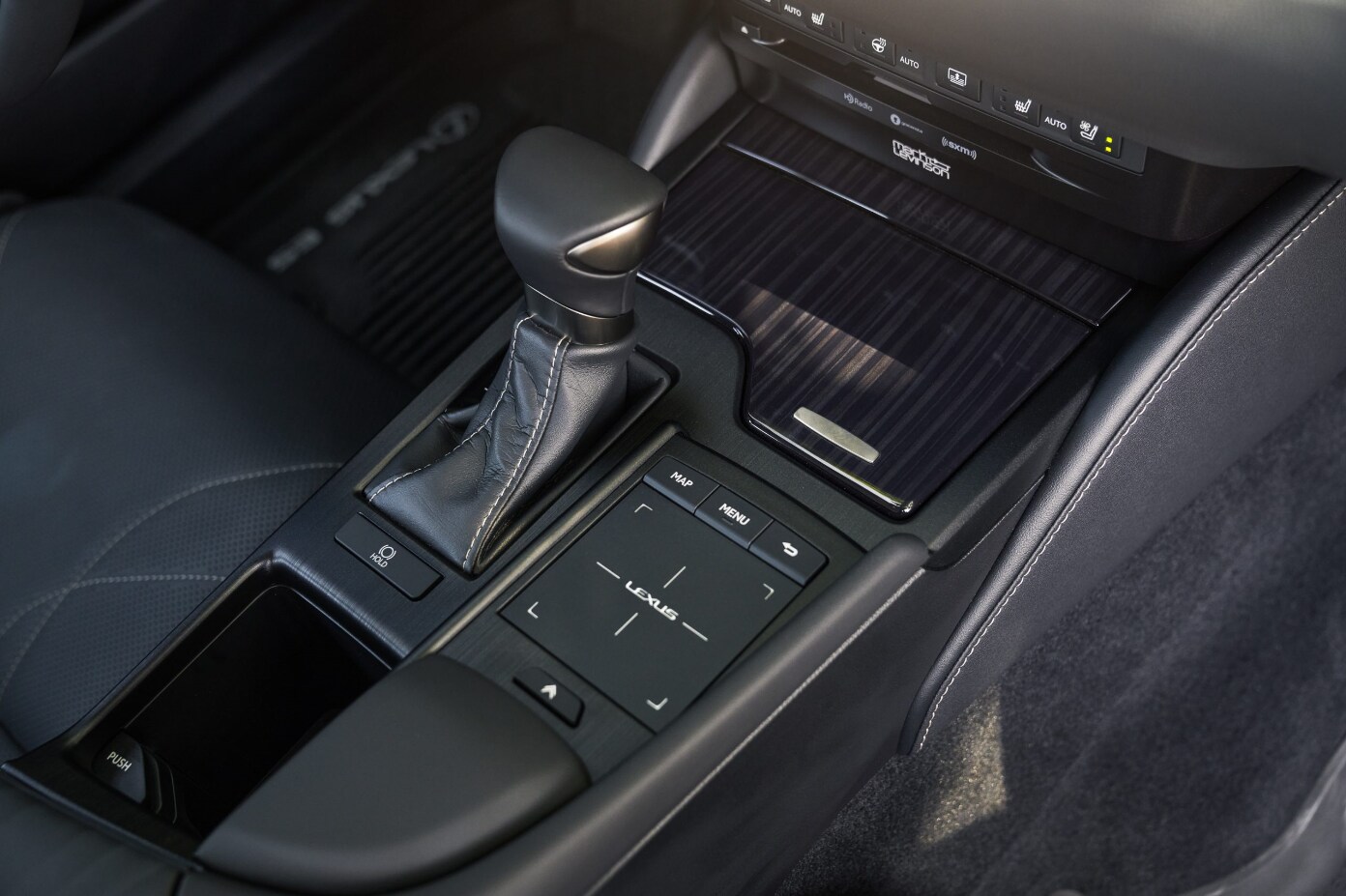 2021-Lexus-ES-gear-shift-lever.png 2021 Lexus ES Gear Shift Lever