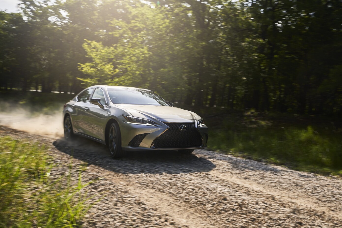2021-Lexus-ES-exterior.png