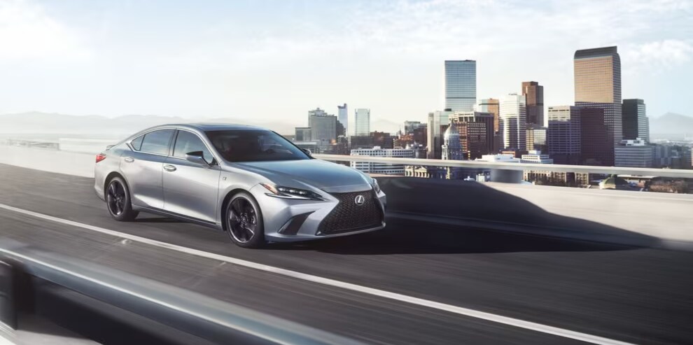 2025 Lexus ES Hybrid