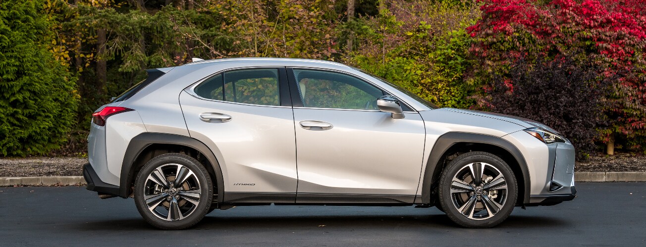 2020-Lexus-UX-Hybrid-banner.png