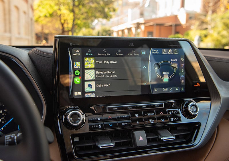 2020_Toyota_Highlander_Platinum_Hybrid_AWD_Ruby-Flare-Pearl_067.jpg