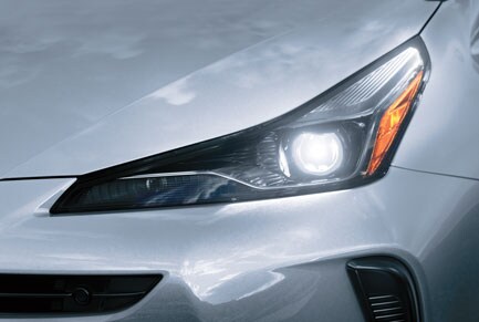 2021_Prius_Adaptive_Front_Headlights.jpg