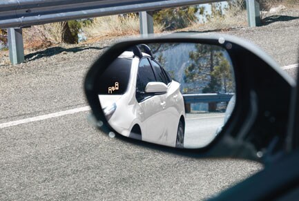 2021_Prius_Blind_Spot_Monitor.jpg