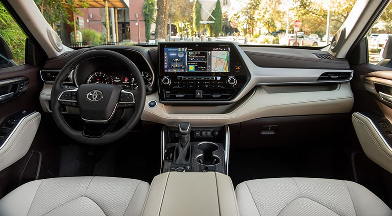 2020_Toyota_Highlander_Platinum_AWD_Moon-Dust_077.jpg