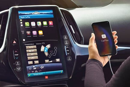 2021_Prius_French_Apple_CarPlay_Screen.jpg