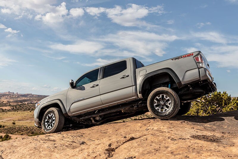 20_Tacoma_TRD_Off-Road_Cement_7_e95f37fa-19c8-43b3-a369-15ad8250964b-prv.jpg