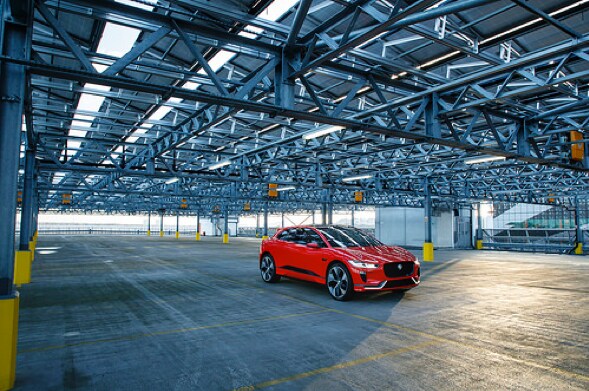 Jaguar I-Pace vs Tesla Model S Performance