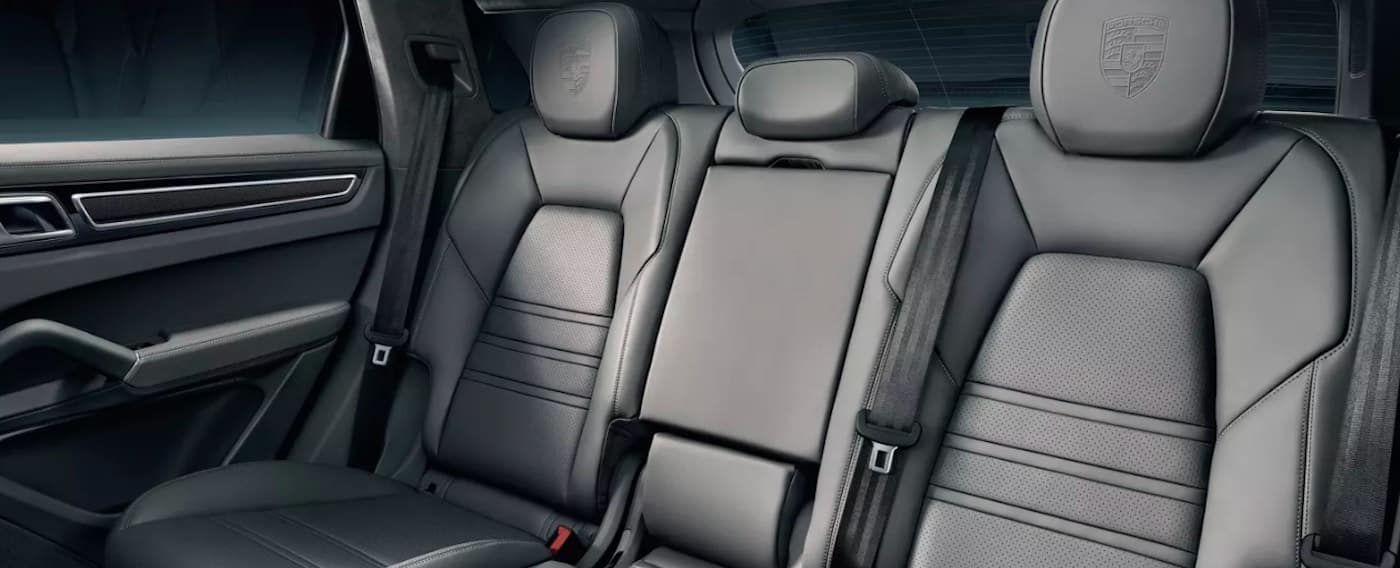 2019-Porsche-Macan-interior-rear-leather-seats.jpg