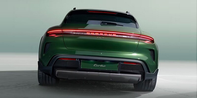 2025 Taycan Cross Turismo
